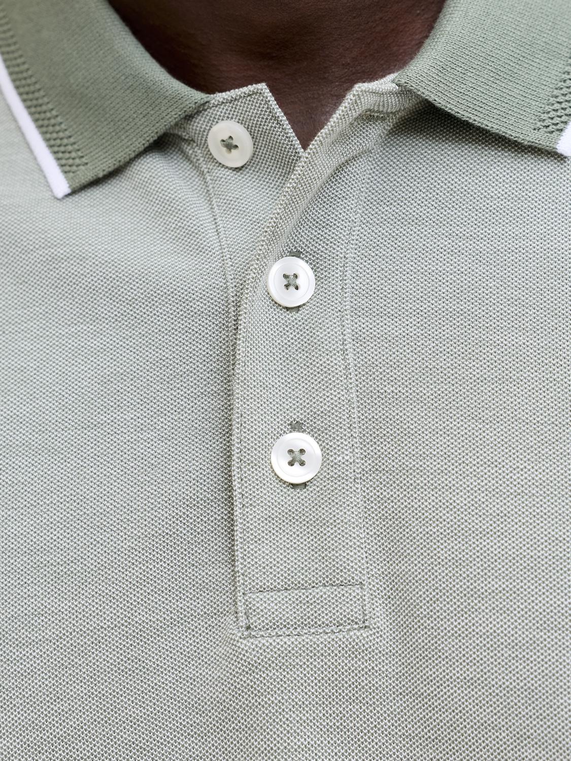 model_shot-detail